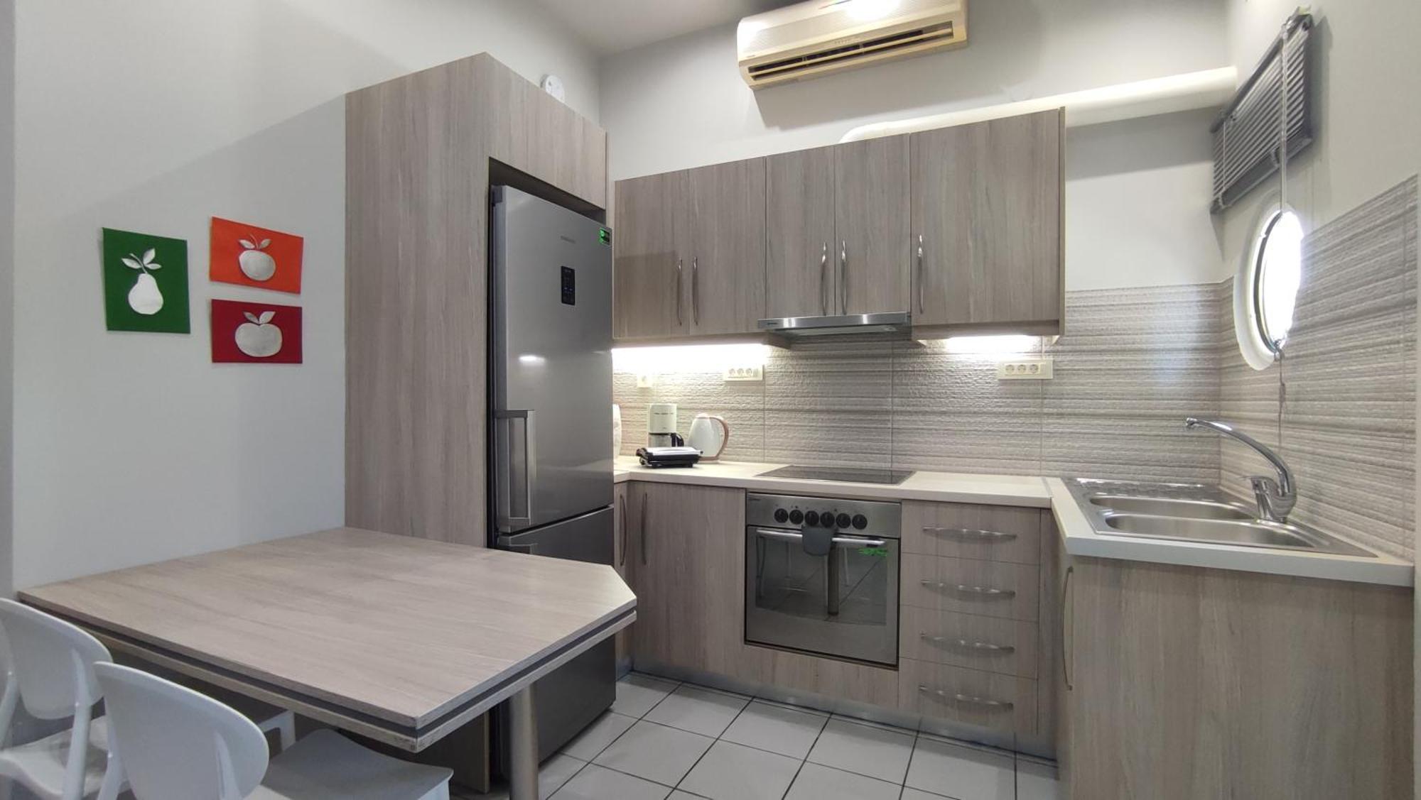 Dennis Stylish Apartment Като-Даратсо Экстерьер фото
